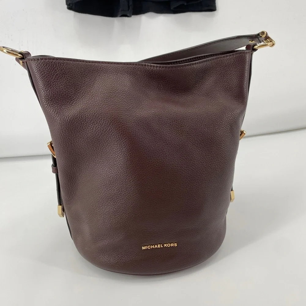 Michael Kors Bucket Bag Women OS Maroon Leather Gold Hardware